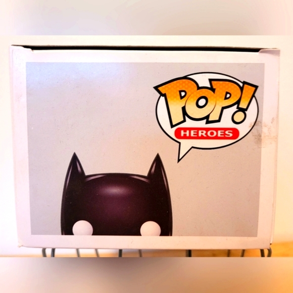 * Rare New Funko Pop! Gamestop Exclusive Batman #01 - Picture 6 of 7